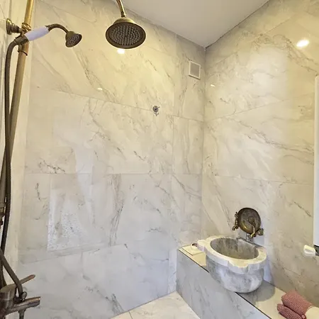 Stylish 1br W Private Turkish Bath • Near Galata * Istanbul