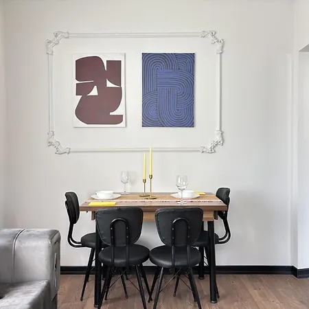 Stylish 1br W Private Turkish Bath • Near Galata Lägenhet Istanbul