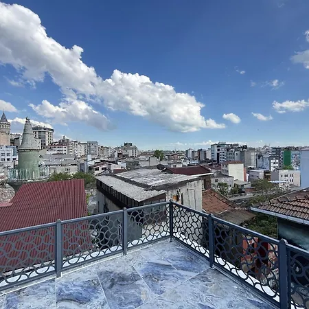 Stylish 1br W Private Turkish Bath • Near Galata アパート イスタンブール