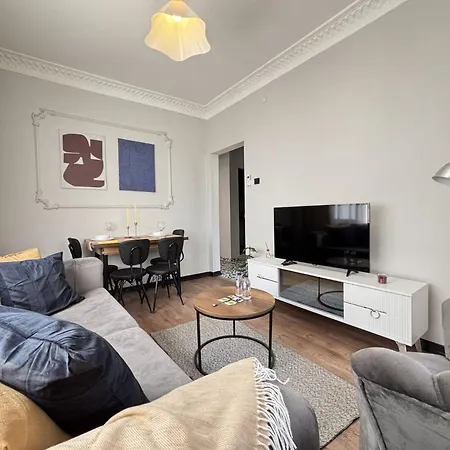 Stylish 1br W Private Turkish Bath • Near Galata