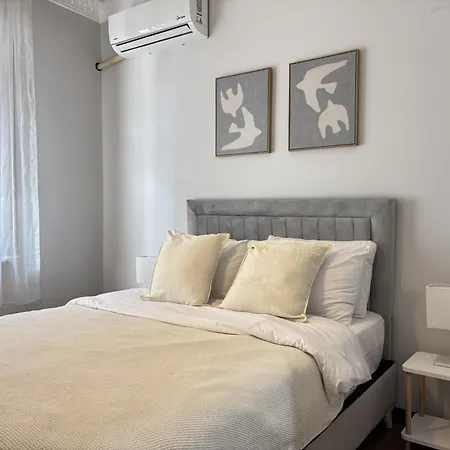Stylish 1br W Private Turkish Bath • Near Galata Lägenhet Istanbul