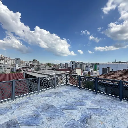 Stylish 1br W Private Turkish Bath • Near Galata Lägenhet *